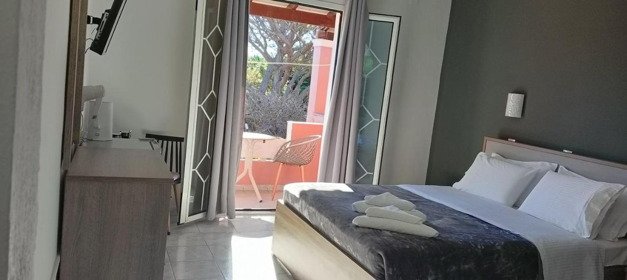 Alonaki Bay Apartment *