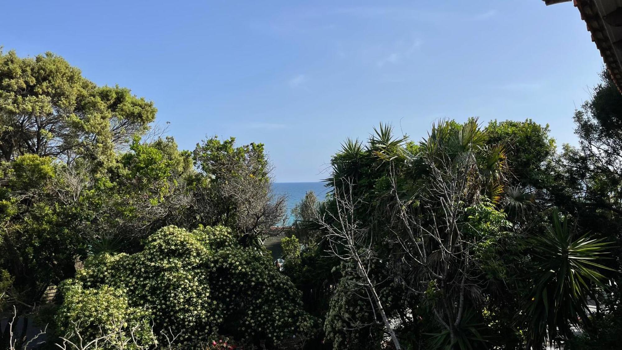 Apartment Alonaki Bay